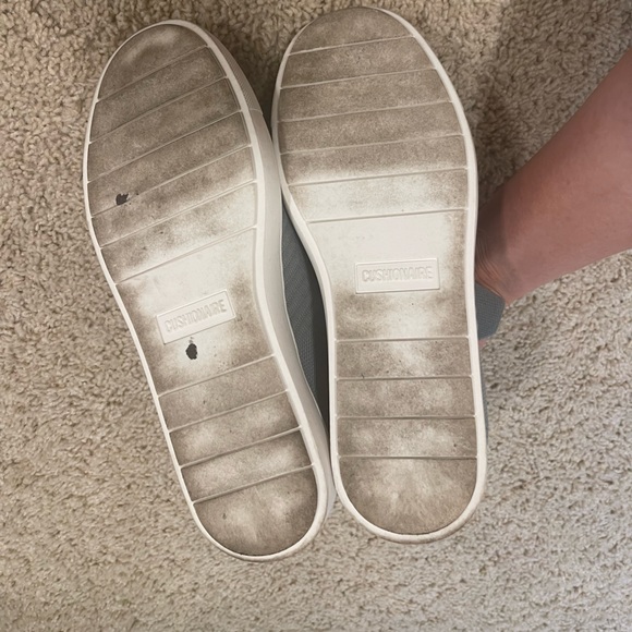 Cushionaire “Hoyt” memory foam shoes size 7 - Picture 6 of 7